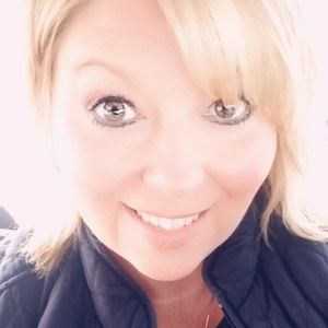 Meet your Posher, Bobbie